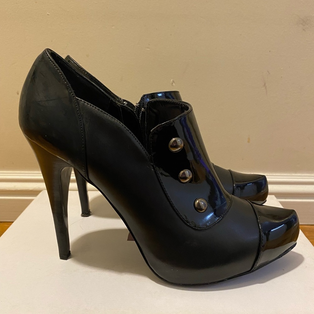 Baker Ivanka Stilettos Black High Heel Size 10